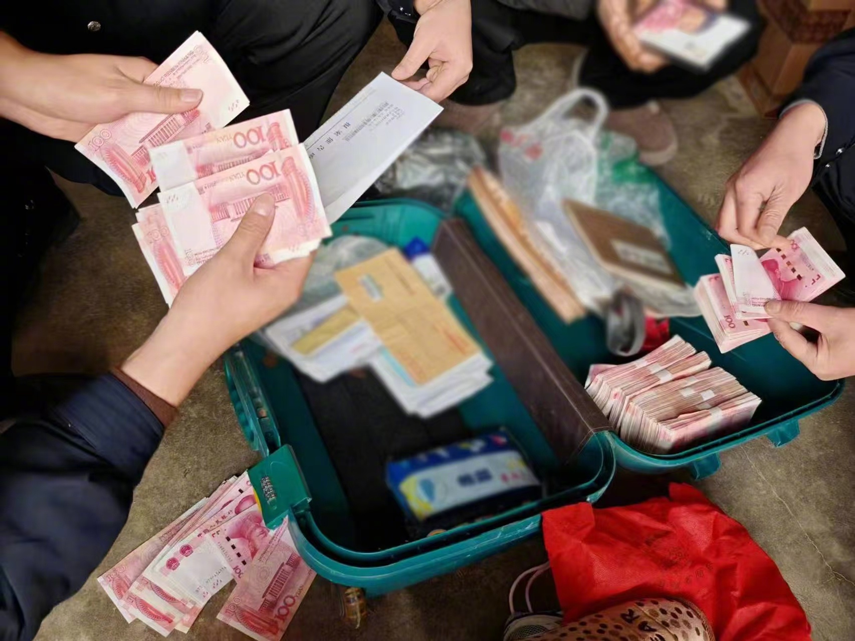 最新带现金几十万能过安检方法分析(最方便真实的红河携带现金过安检有具体规定吗方法)